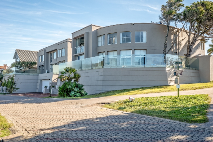 4 Bedroom Property for Sale in Leisure Isle Western Cape